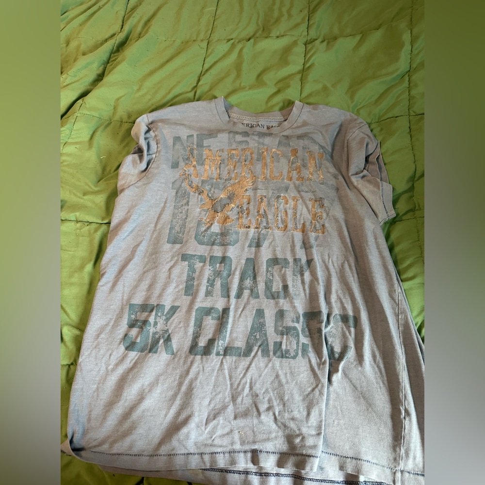American eagle tshirt